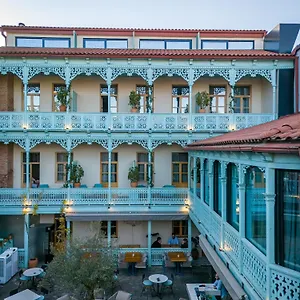 the-house-hotel-old-tbilisi.alltbilisihotels.com/